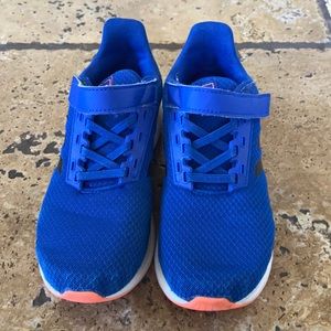 Adidas cloud foam sneakers